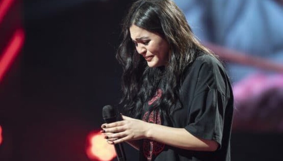 Allerede under omsangen pressede tårerne sig på hos Hiba, der måtte forlade 'X Factor' som den første (Foto: Tariq Mikkel Khan/Ritzau Scanpix)