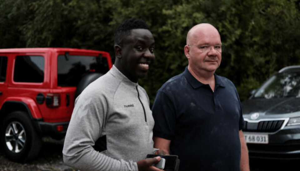 Melvin Kakooza og Lars Hjortshøj under optagelserne til sæson 4 af 'Sunday'. (Foto: Emil Heinsen)