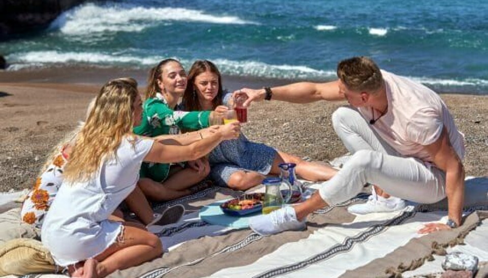 Pigerne på date med Mathias (Foto: Janus Nielsen)