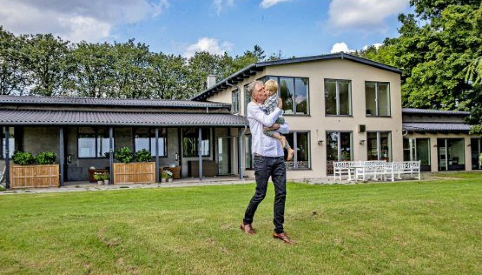 Boligen er et gammelt æblelager bygget i 1938, men siden ombygget til bolig (Foto: Michael Stub)