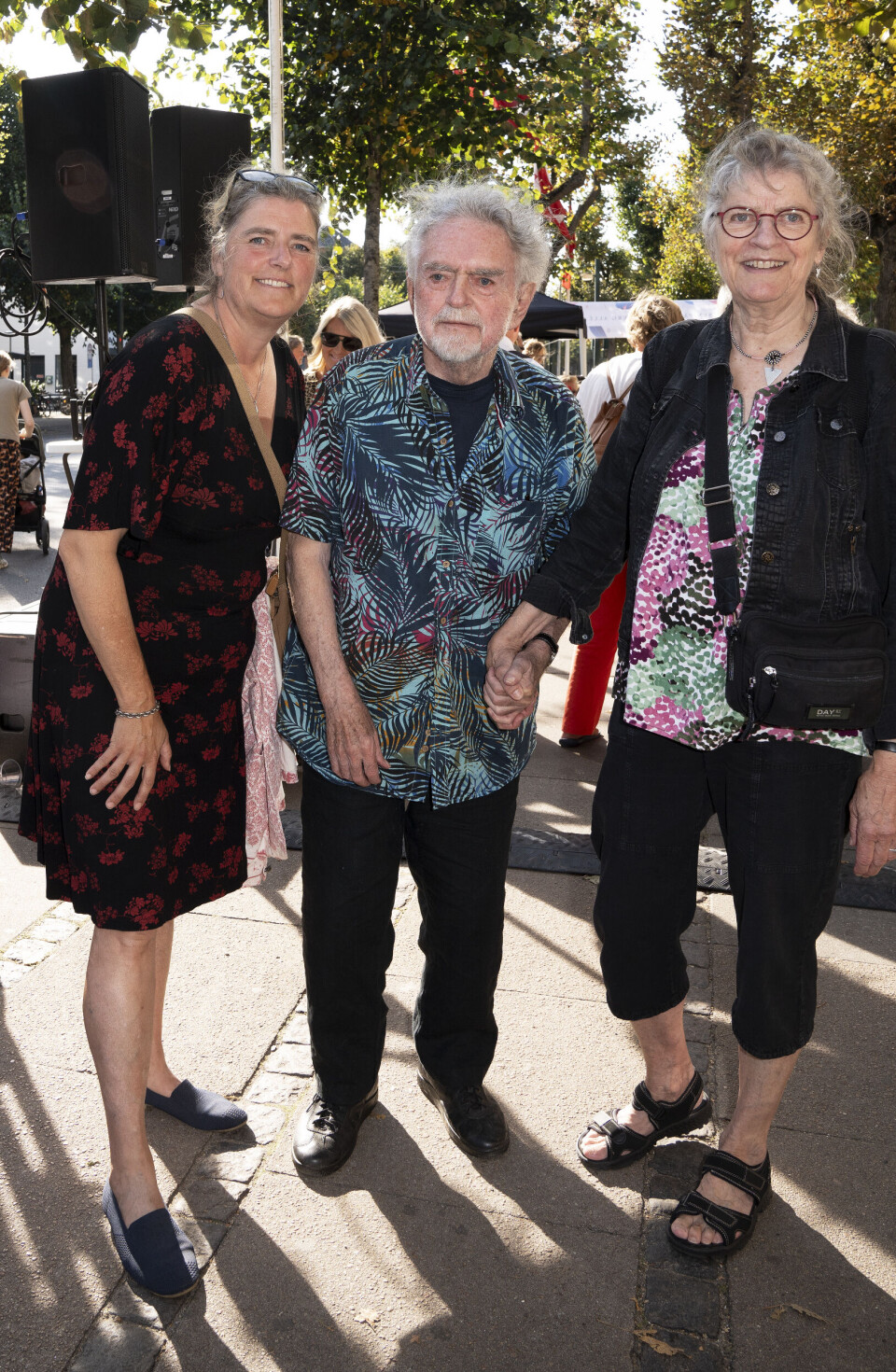 Erik Clausen, 82, med sin hustru, Pernille, 79, og deres datter, Louise, 52.
