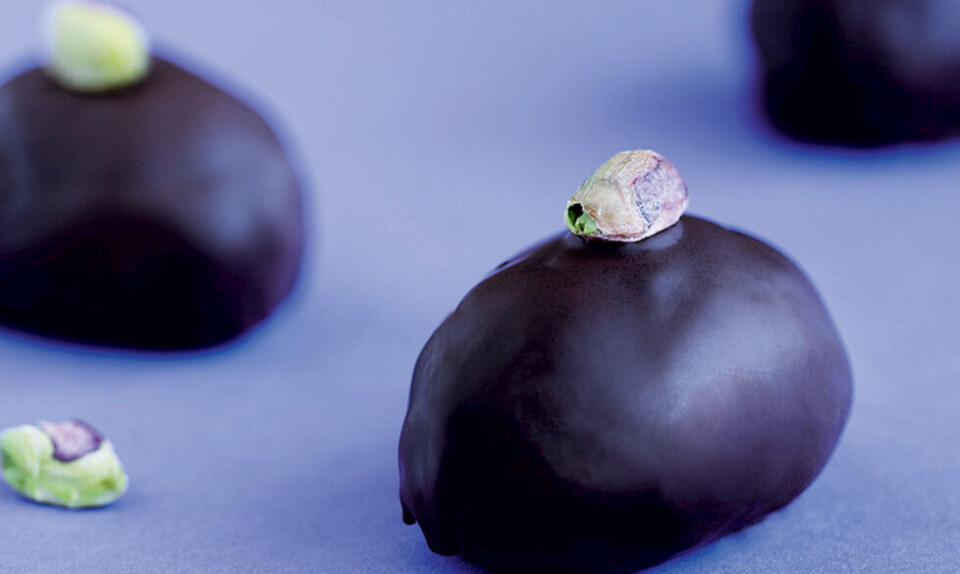 Opskrift på hjemmelavede chokoladepåskeæg med nougat og marcipan