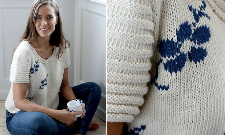 Strik selv: Top med blå blomster fra Hendes Verden