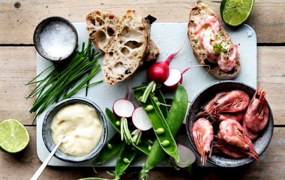 Sommergrønt med pil selvrejer og hjemmerørt aioli
