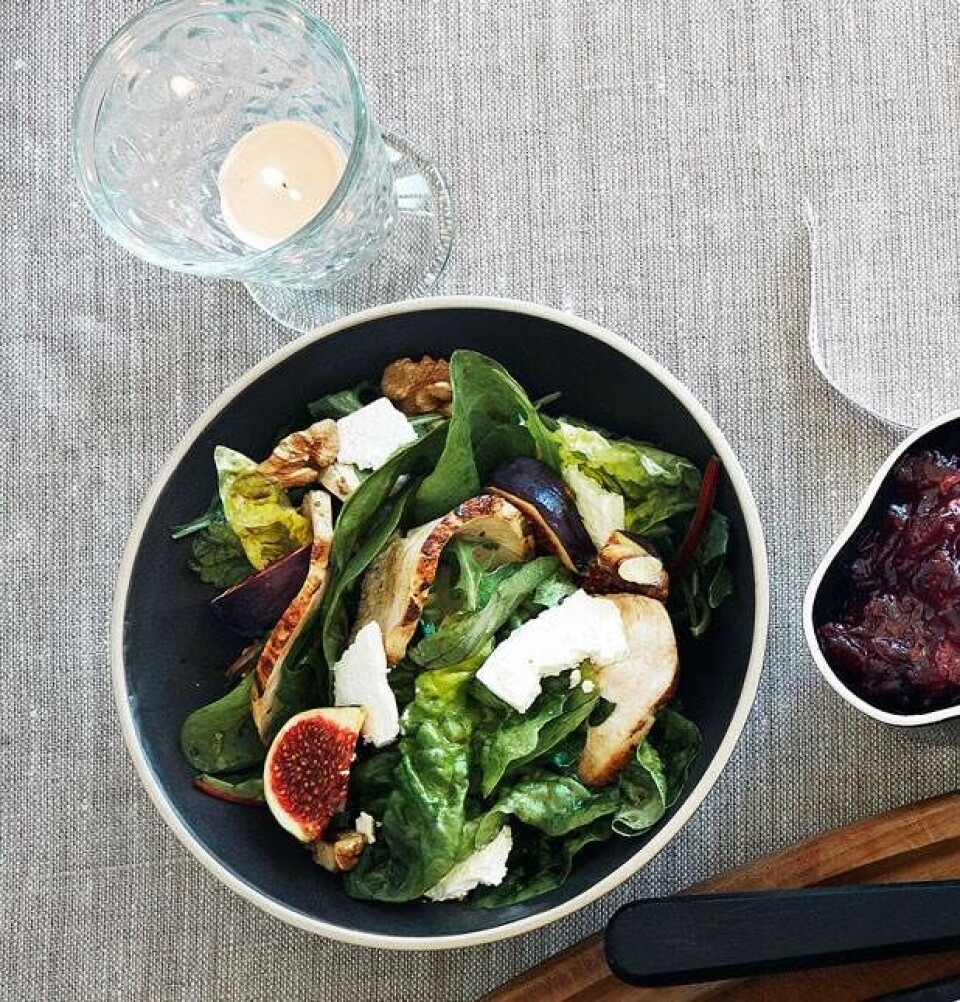 Salat med kalkun og valnødder