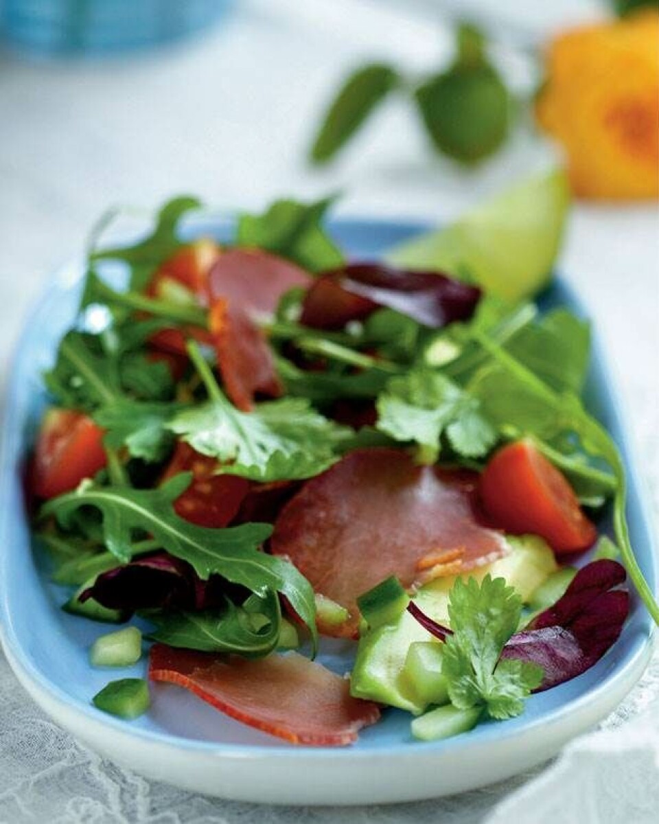 Røget mørbrad med salat