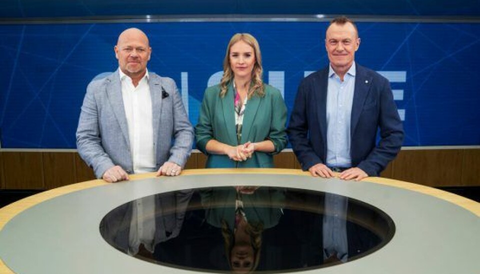Stig Tøfting fungerer som fodboldekspert, når Viaplay sender Superliga-fodbold. Her er han sammen med vært Signe Vadgaard og kollegaen Per Frimann. (Foto: Anthon Unger)