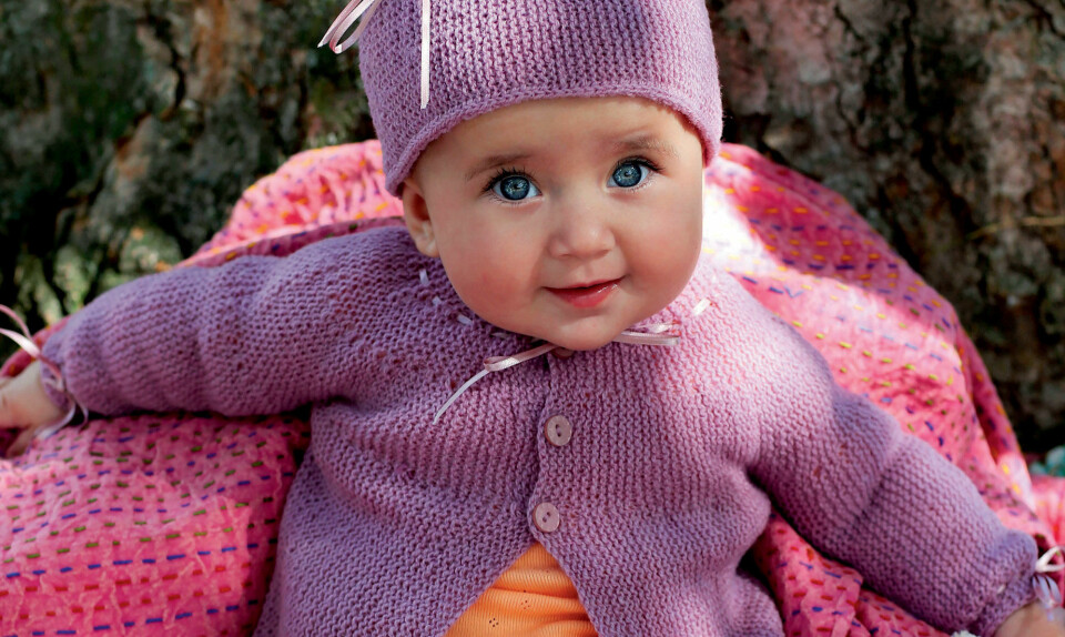 Strik selv: Sød oldemortrøje og -hue fra Hendes Verden