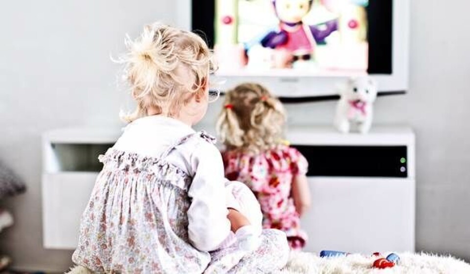 Derfor må junior gerne se tv