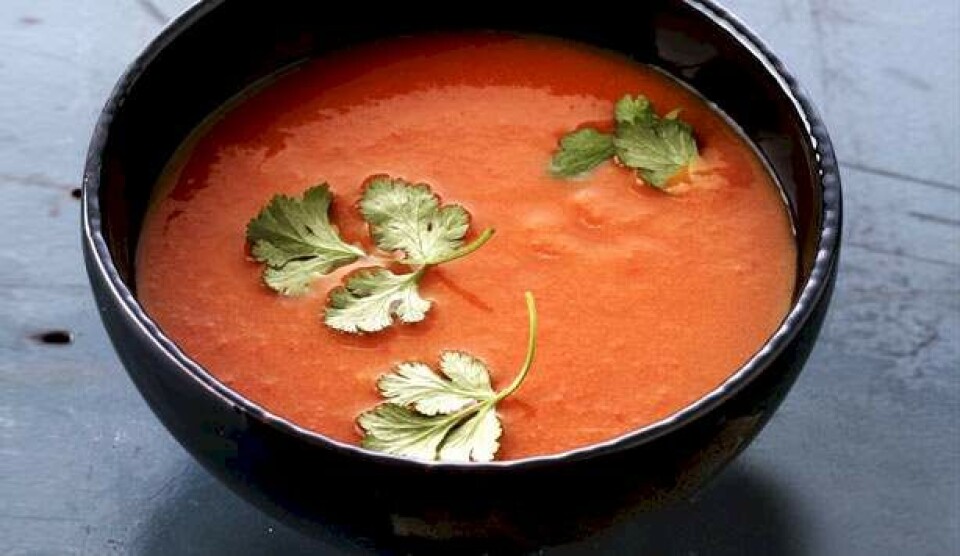 Tomatsuppe opskrift med rosmarinbrød