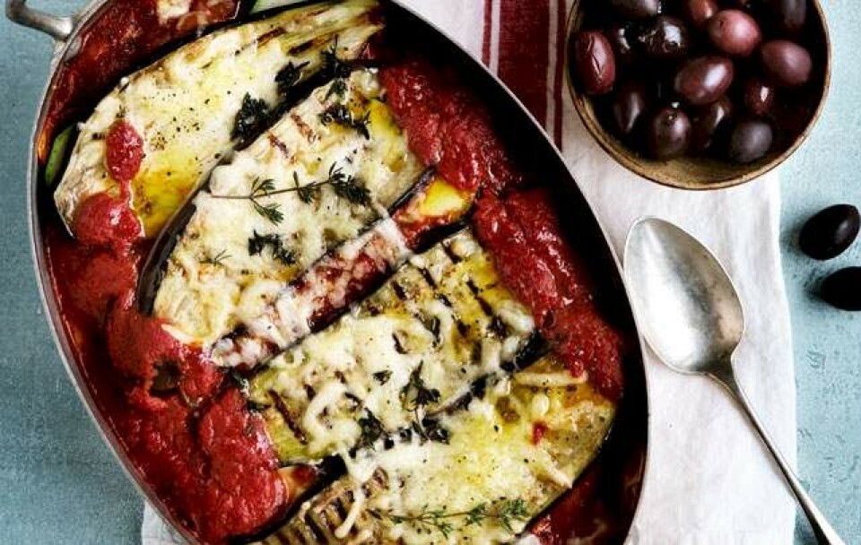 Auberginelasagne med tomat og mozzarella