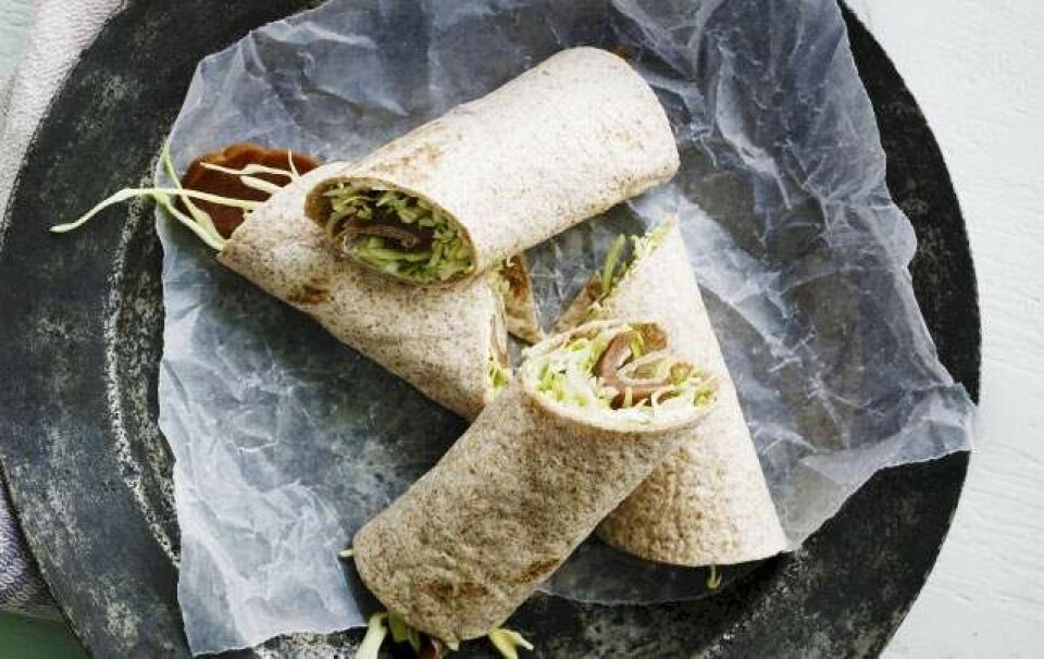 Wrap med torskerogn og kål