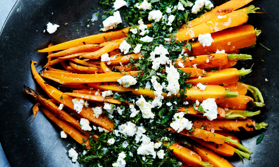Grillede gulerødder med myntegremolata Grillede gulerødder med myntegremolata