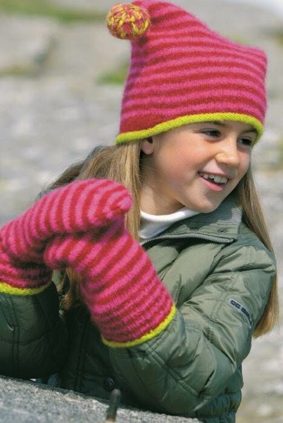 Strik og filt: Hue- og vantesæt til børn fra Hjemmet