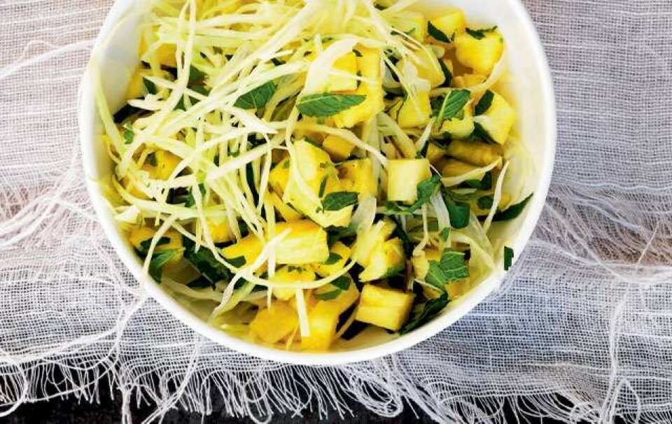 Myntecoleslaw med ananas