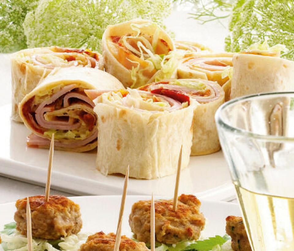 Wraps rullet med skinke og tomatmayonnaise