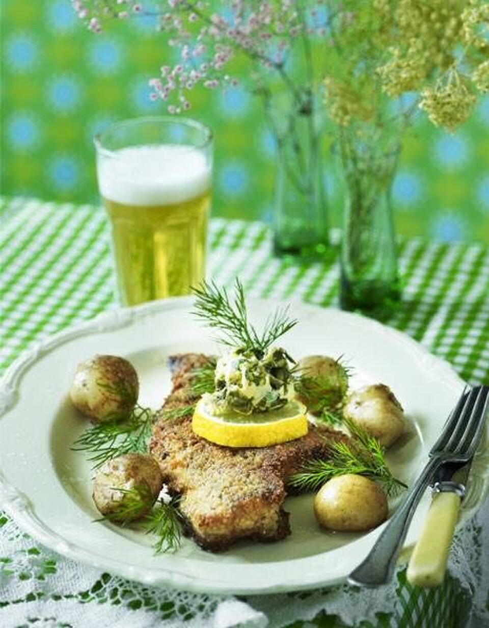 Smørstegt skrubbe med nye kartofler