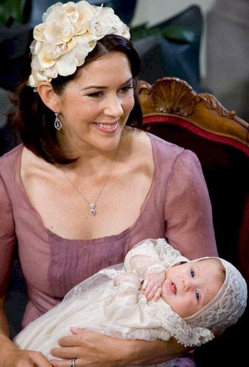 Vil Mary også bære hårbøjle ved de royale tvillingers dåb?