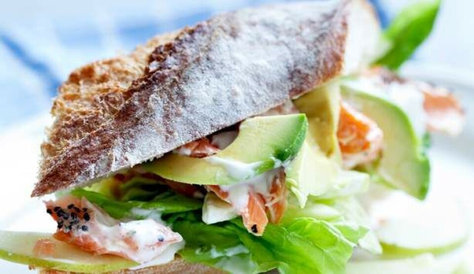 Flutes opskrift med laks, avocado og æble