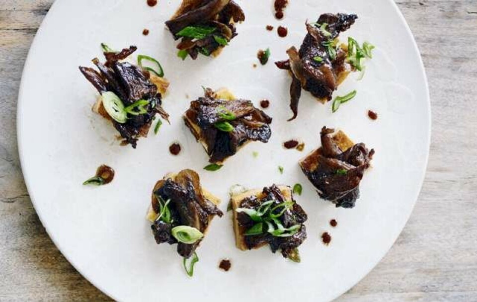 Ristet tofu med svampe