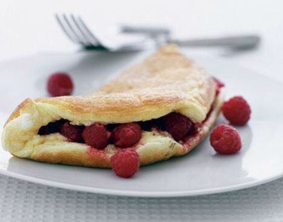 Dessertomelet med hindbær