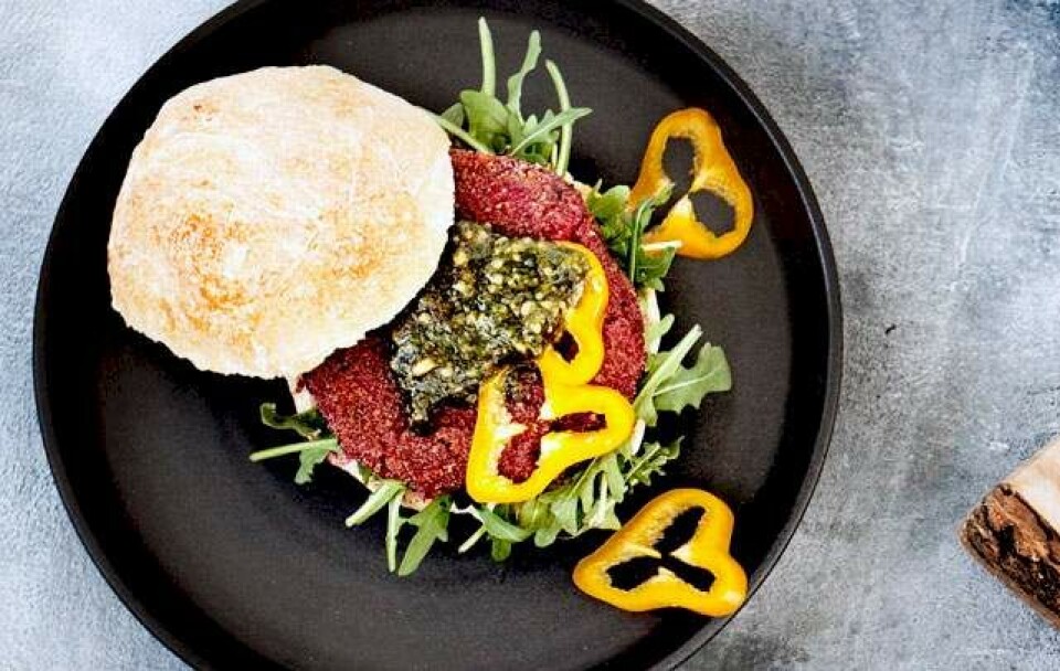 Opskrift på vegetarburger med gedeost og pesto