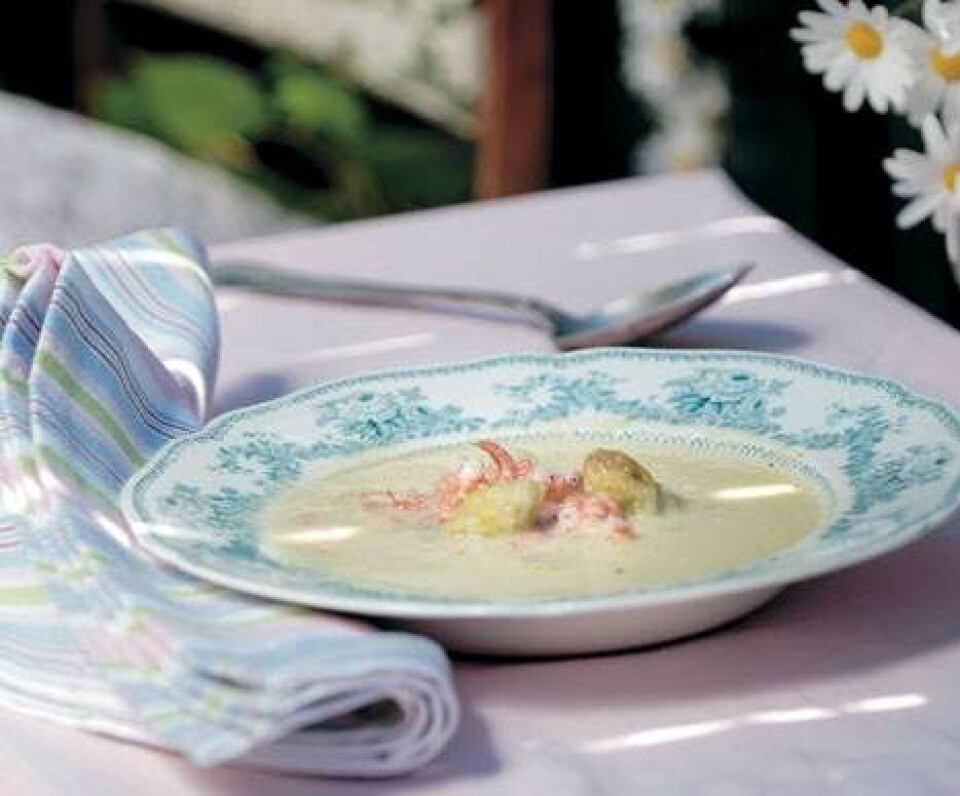 Aspargessuppe med fjordrejer