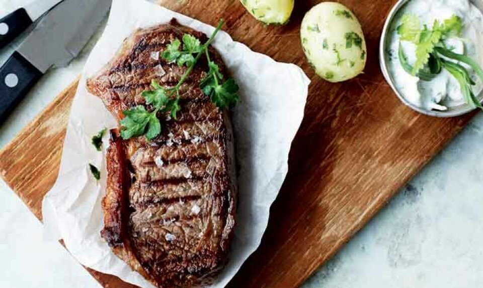 Grillet entrecote med skyr-bearnaise