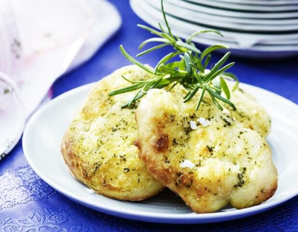 Focacciabrød med rosmarin og parmesan