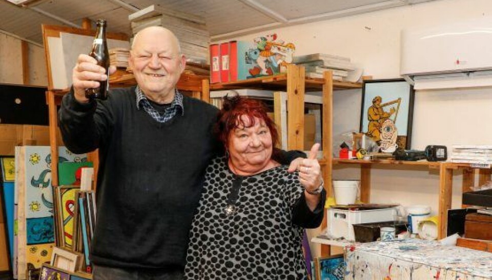 Troels Trier med hustruen Rebecca i deres hjem. (Foto: Niels Henrik Dam)