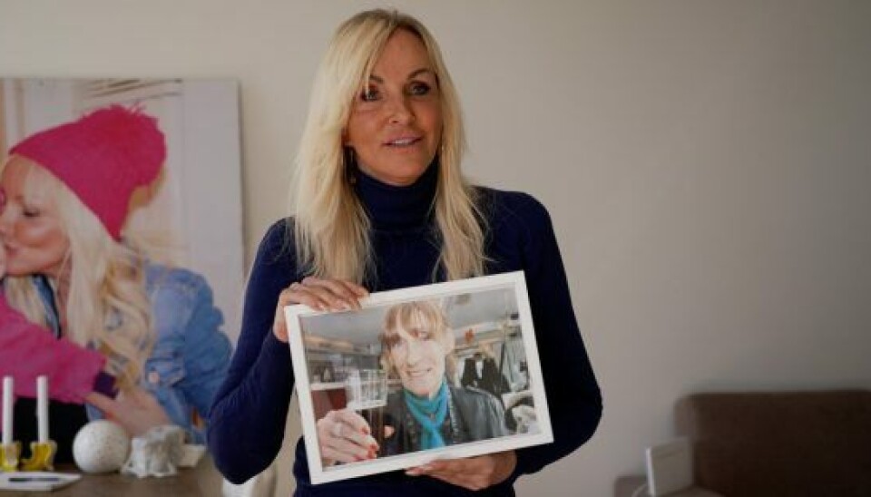 Mopper bliver begravet. (Foto: Viaplay)