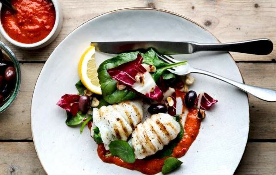 Grillet fisk med peberfrugtcreme