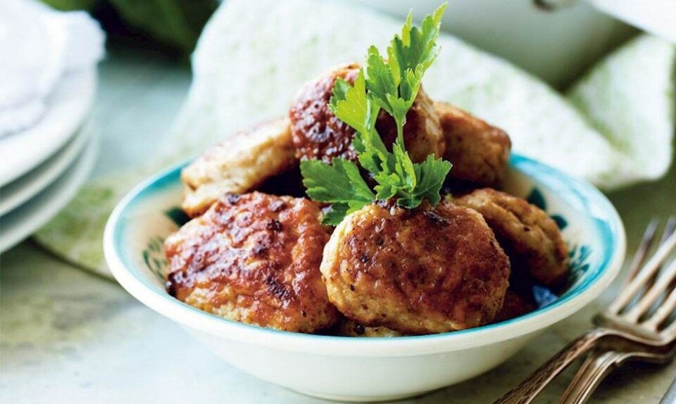 Lækre kyllingefrikadeller med persille