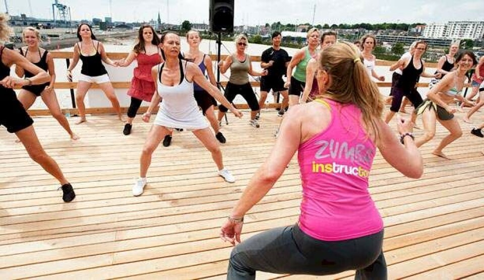 Zumba Fitness: Fest dig i form