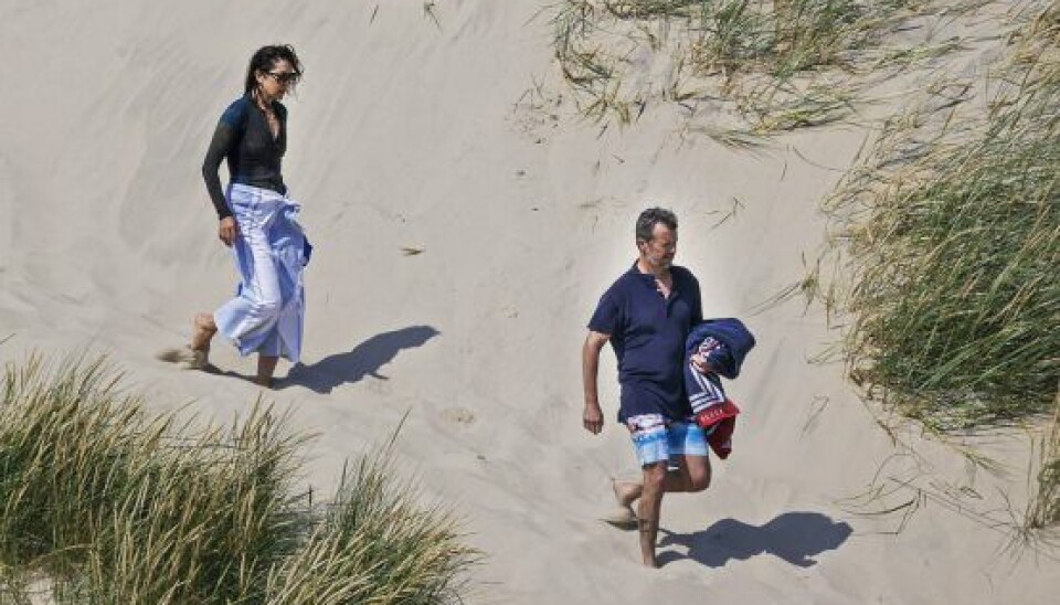 Kronprinsfamilien bor hos vennerne Malou og Jørgen Skeel i Gammel Skagen. Deres sommerhus ligger i behagelig gåafstand til stranden. (Foto: Niels Henrik Dam)
