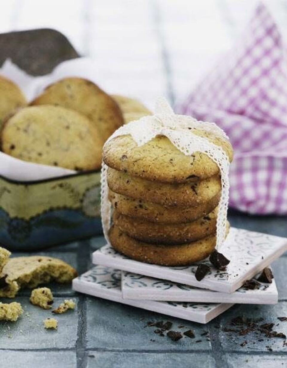 Store cookies med ingefær og chokolade