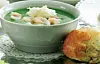 Spinat-persillesuppe med rejer og flødepeberrod
