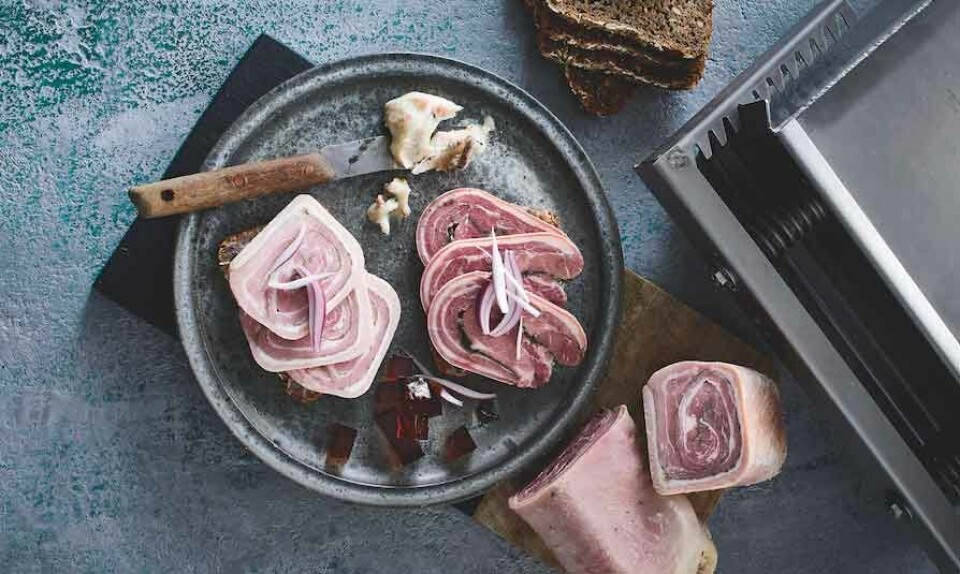 Sådan laver du selv lammerullepølse