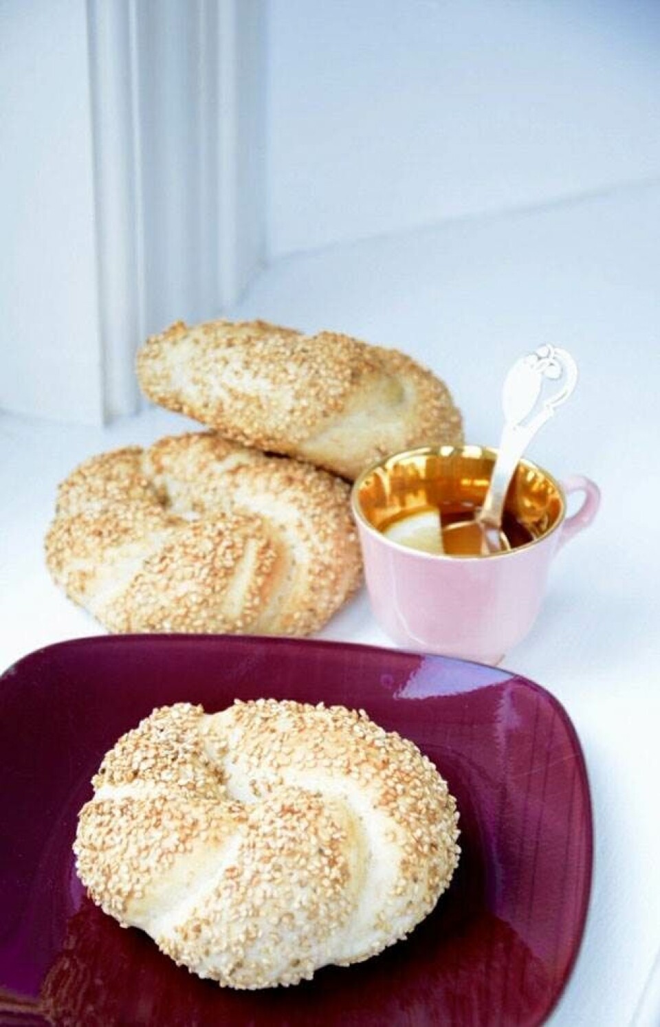 Tyrkiske sesamkranse – simit Tyrkiske sesamkranse – simit fra Hjemmet