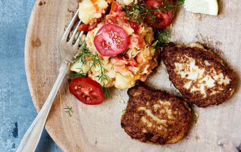 Opskrift på fiskefrikadeller med tomat og dild