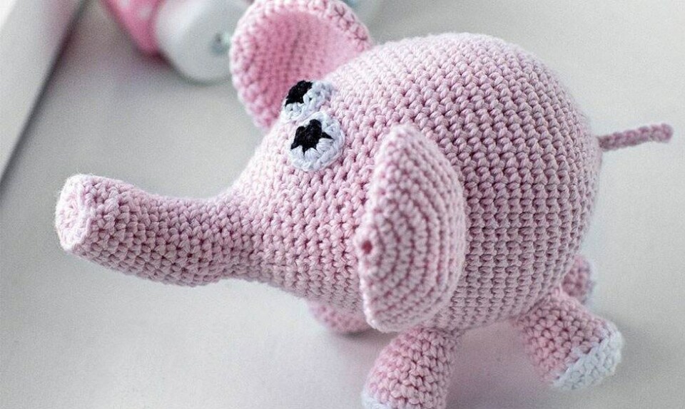 Hækl selv: Sød lyserød elefant