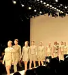 Modeuge i London: Se forårets tendenser