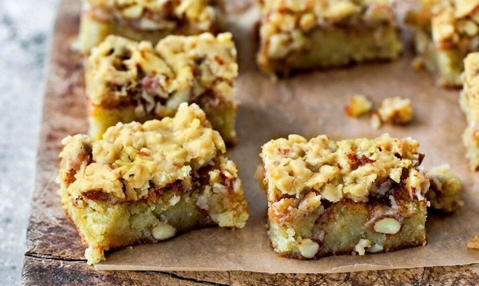 Marcipankage med nødderemonce