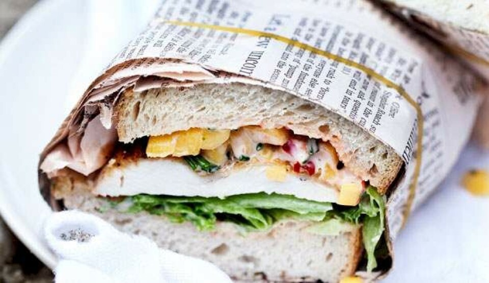 Opskrift på sandwich med kylling, mango og chili mayo