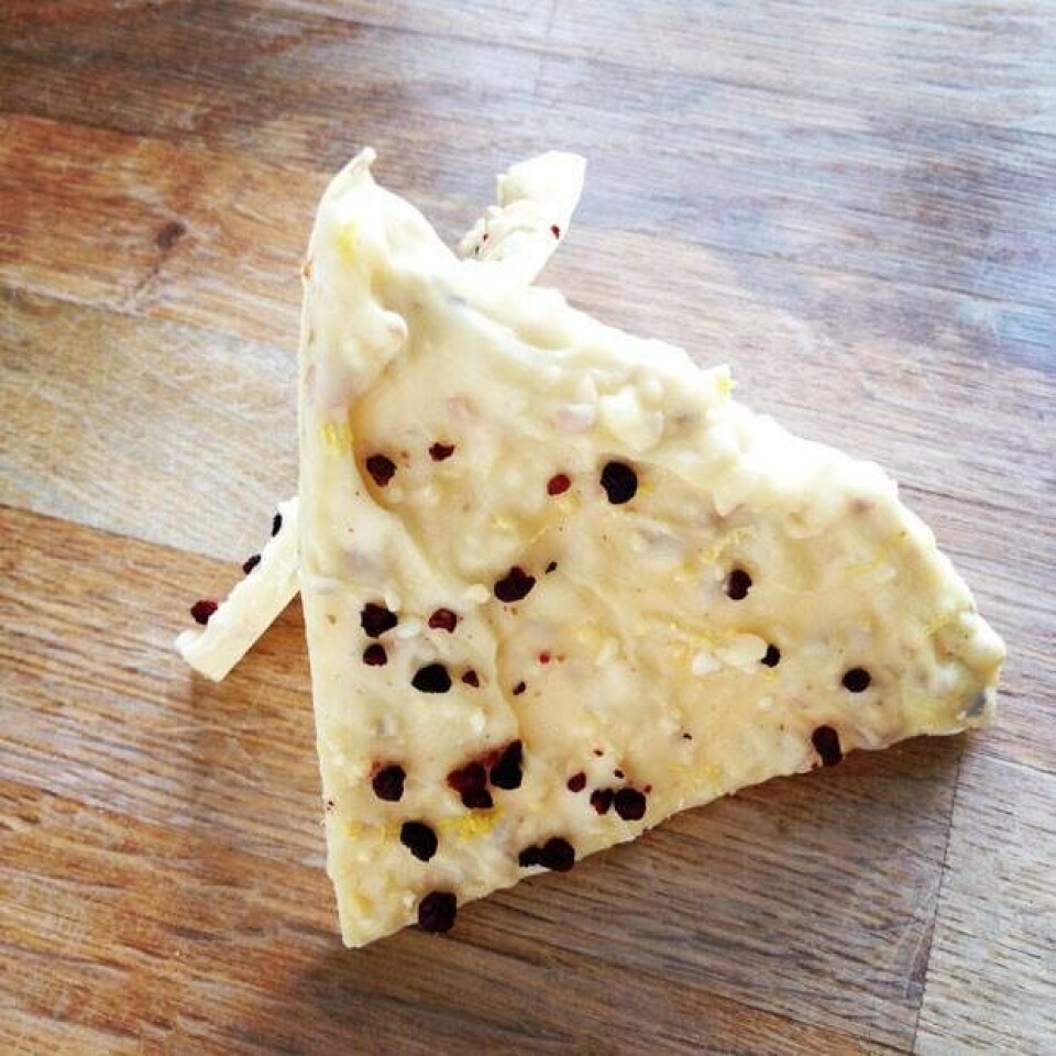 Billede 1 - Hvidt chokoladebrud med pufsukker fra Hjemmet