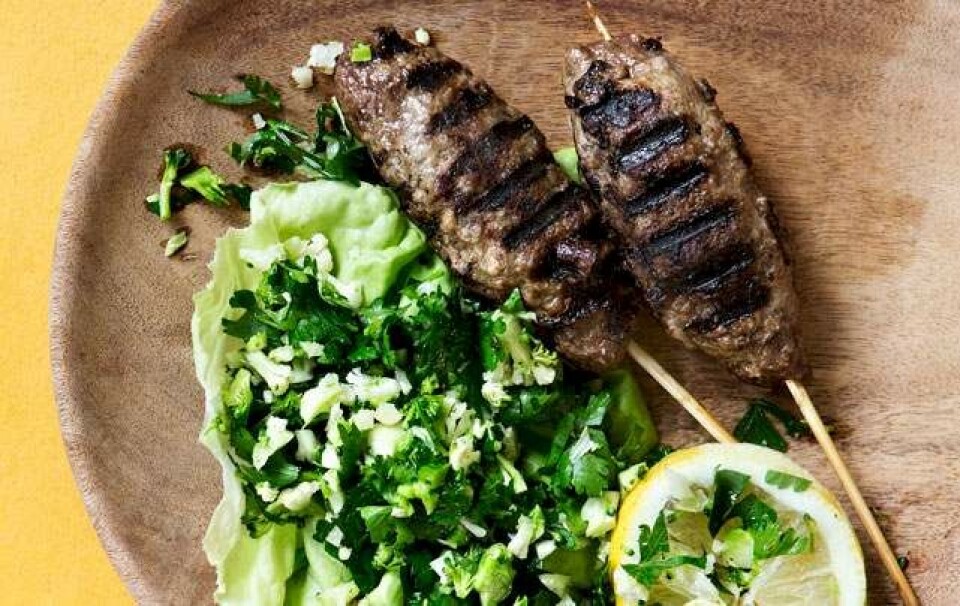 Opskrift på kebab med blomkåls-'couscous'
