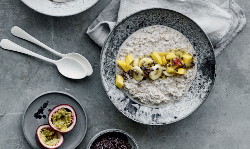 Raw chiagrød med kokos
