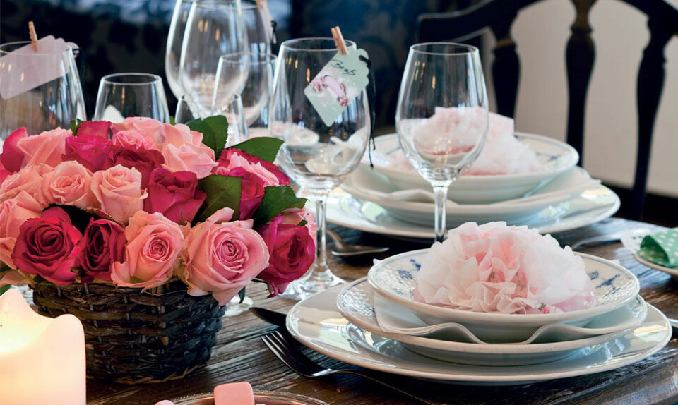 Den smukkeste serviet: Sådan folder du en rose fra Hendes Verden