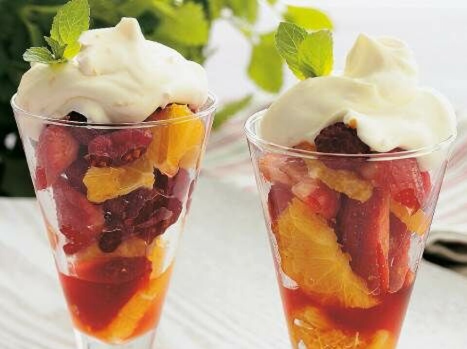Bær og frugt med mascarponecreme