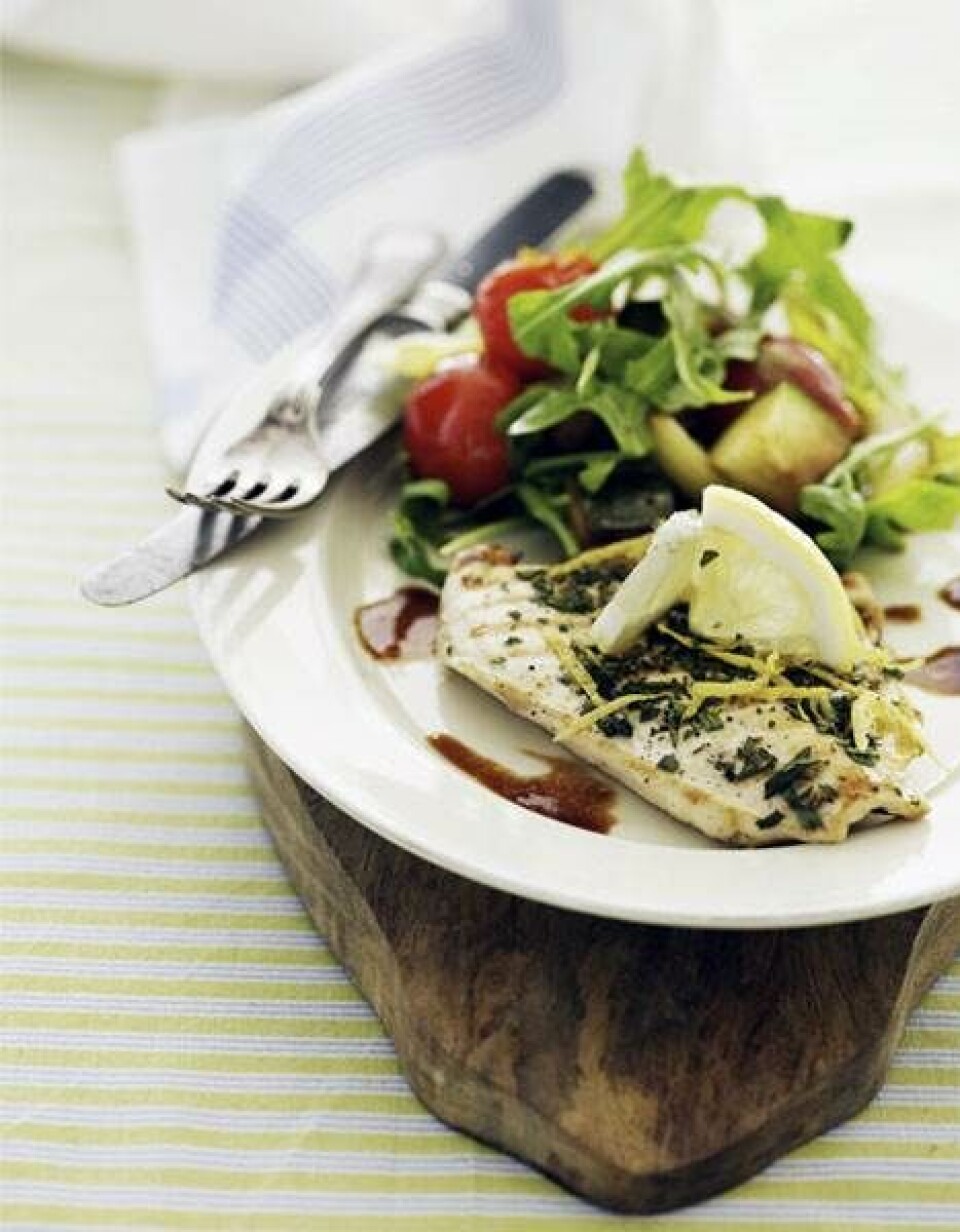 Rosmarinkylling med lun tomatsalat